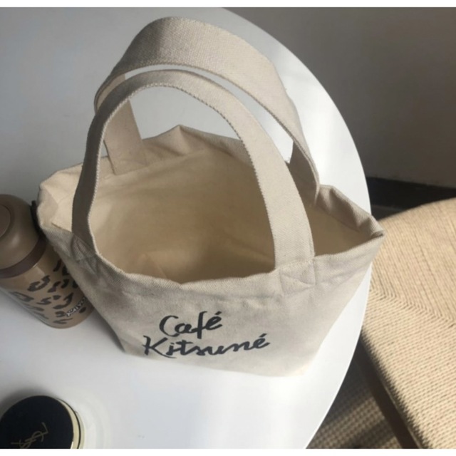 MAISON KITSUNE'(メゾンキツネ)の【新品】 カフェキツネ ミニトートバッグ ランチバッグ Cafe Kitsune レディースのバッグ(トートバッグ)の商品写真