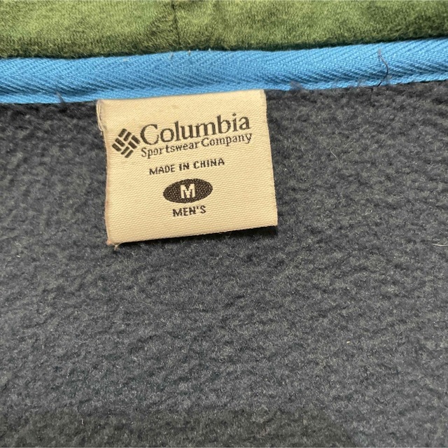 Columbia(コロンビア)のコロンビア　パーカー　Mサイズ メンズのジャケット/アウター(マウンテンパーカー)の商品写真