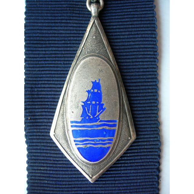 皇紀2588年　昭和3年　学習院創立50周年記念　水上部大会ヨットメダル徽章記章