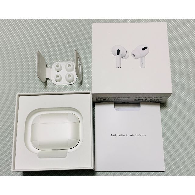 美品 Apple Airpods pro ワイヤレス充電器ケース 新品イヤホン-