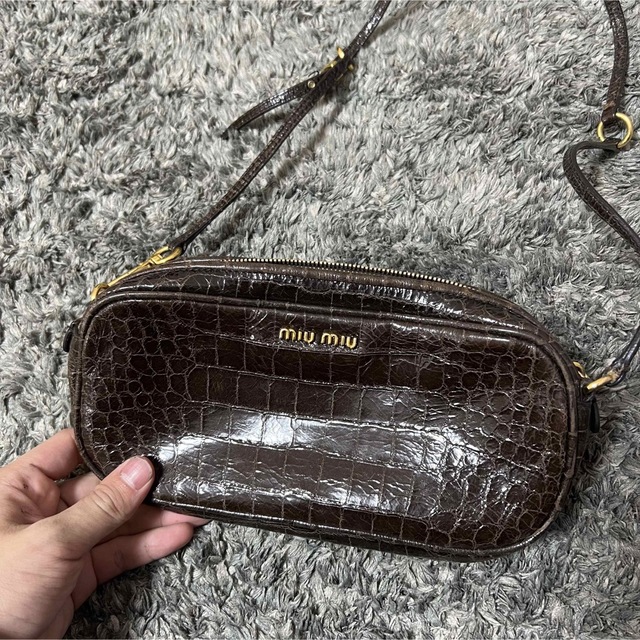 miumiu(ミュウミュウ)のミュウミュウ　クロコ　バッグ レディースのバッグ(ショルダーバッグ)の商品写真