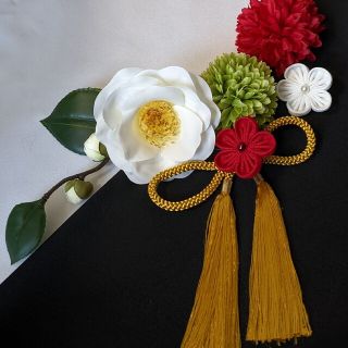 和装髪飾り　椿アレンジ　成人式　卒業式　袴　着物　振袖　七五三　結婚式(その他)