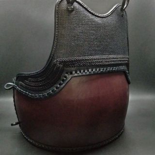 黒生地胴全面基盤刺三本足飾 60本竹 日本製 開き36~37cm 胴紐付 送料 黒生地胴全面基盤刺三本足飾 60本竹 日本製 開き36~37cm 胴紐付 送料