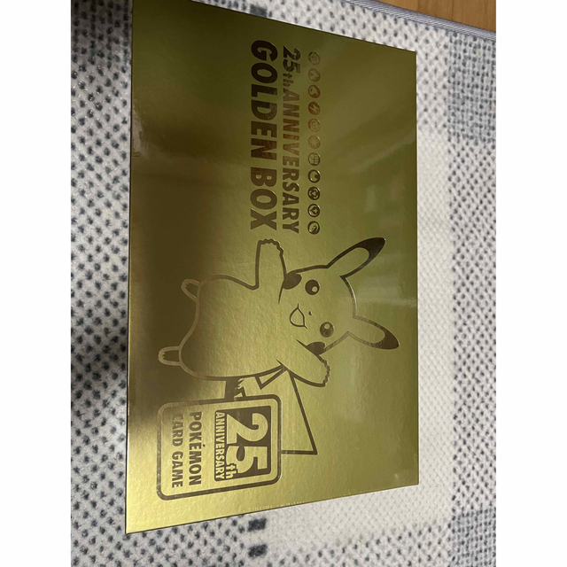 高級感 ポケモンカードゲーム ２５th ANNIVERSARY GOLDEN BOX