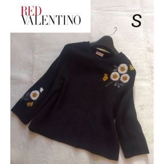 レッドヴァレンティノ(RED VALENTINO)の【lily様専用】希少 レッドバレンティノ フラワー刺繍 ニット S(ニット/セーター)