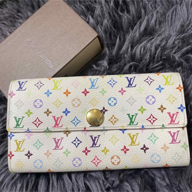 LOUIS VUITTON(ルイヴィトン)の今だけ値下げ⭐️正規品⭐️人気マルチカラー⭐️LOUIS VUITTON長財布 レディースのファッション小物(財布)の商品写真