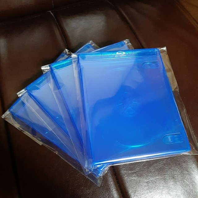 新品　薄型ブルーレイケース　11mm　クリアブルー4枚　青 インテリア/住まい/日用品の収納家具(CD/DVD収納)の商品写真