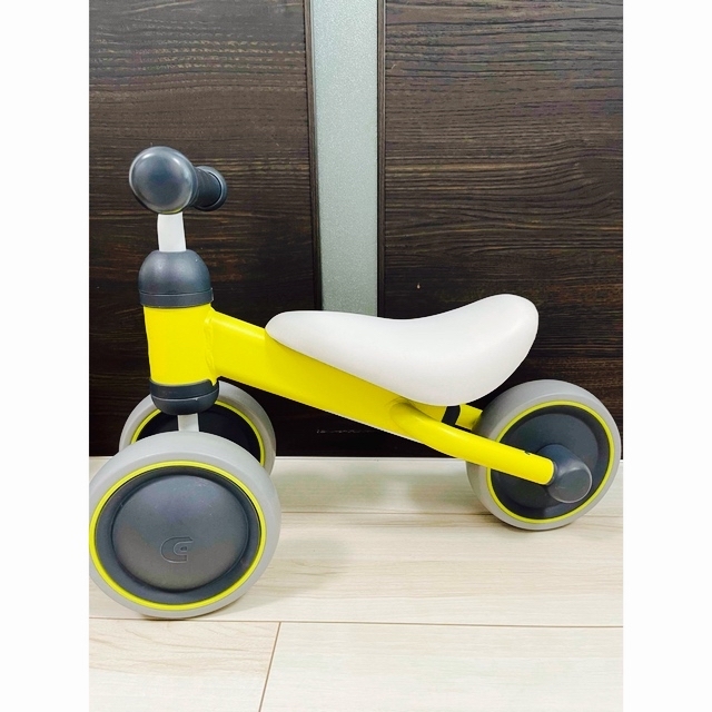 ides(アイデス)のアイデス D－bike mini フロスト イエロー　三輪車 キッズ/ベビー/マタニティの外出/移動用品(三輪車)の商品写真