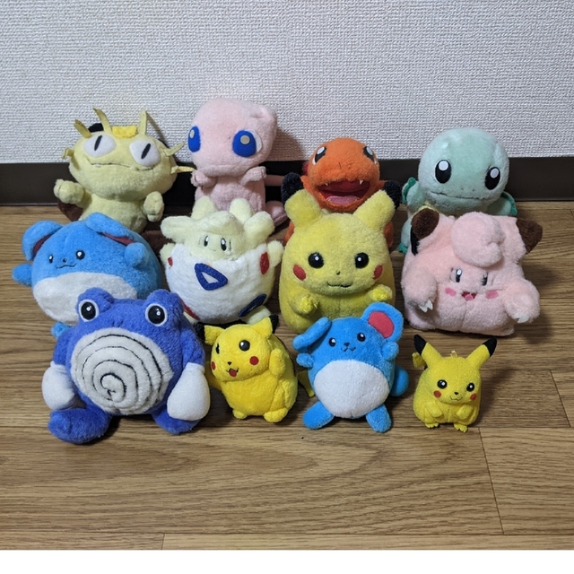 【希少品】ポケモンぬいぐるみ　12体まとめ売り