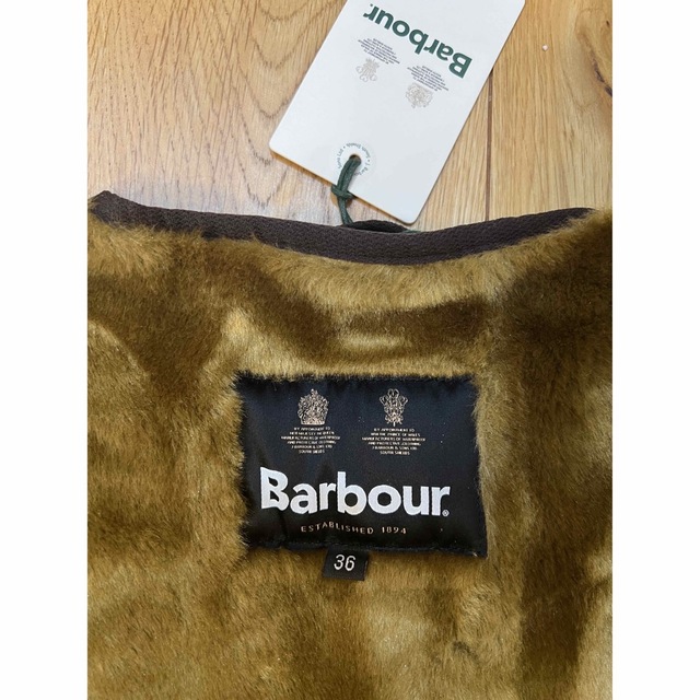 Barbour(バーブァー)のちゃん様専用　バブアー　barbour ベスト レディースのトップス(ベスト/ジレ)の商品写真