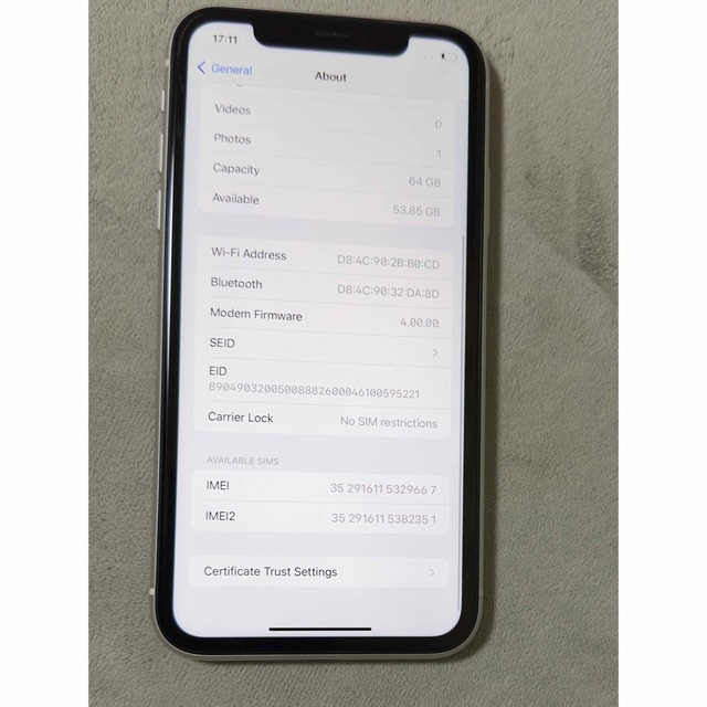 iPhone 11 ホワイト 64 GB SIMフリー