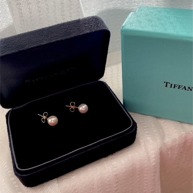 Tiffany & Co.(ティファニー)のmecako様　美品tiffanyパールk18ゴールドピアス レディースのアクセサリー(ピアス)の商品写真