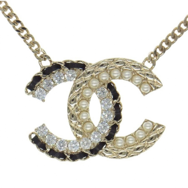 CHANEL - ☆極美品☆ CHANEL CCマーク レザー パール チョーカー CHANEL - ☆極美品☆ CHANEL CCマーク レザー パール チョーカー