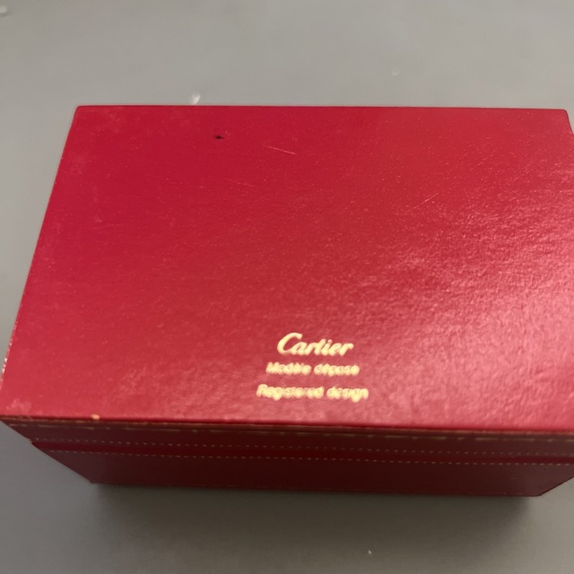 Cartier(カルティエ)のカルティエ ケース 時計用 ブレスレット　レッド 赤 箱 Cartier 時計 レディースのファッション小物(腕時計)の商品写真