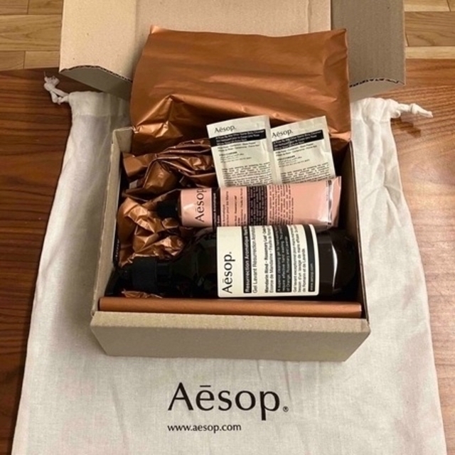 Aesop(イソップ)のイソップAesop ハンドウォッシュ　ハンドバーム(クリーム)セット　おまけ付き コスメ/美容のボディケア(ハンドクリーム)の商品写真