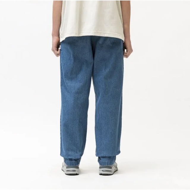 W)taps(ダブルタップス)のTUCK 02 TROUSERS COTTON. DENIM INDIGO 02 メンズのパンツ(デニム/ジーンズ)の商品写真