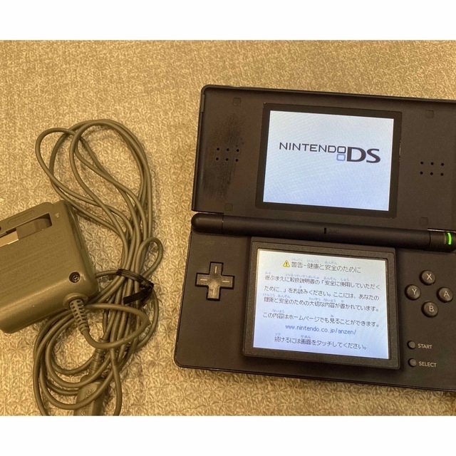 ニンテンドーDS(ニンテンドーDS)のナミダ様　専用 エンタメ/ホビーのゲームソフト/ゲーム機本体(携帯用ゲーム機本体)の商品写真