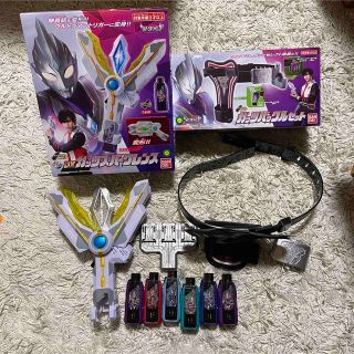 バンダイ(BANDAI)のウルトラマントリガー　ガッツスパークレンス　セット(キャラクターグッズ)