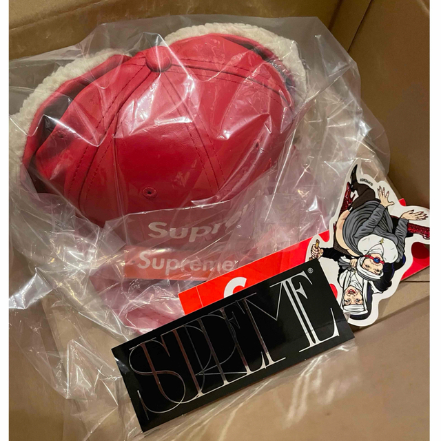 Supreme(シュプリーム)の‼️ Leather Earflap Box Logo New Era® ‼️ メンズの帽子(キャップ)の商品写真