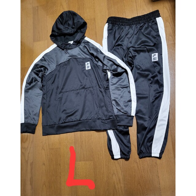 新品 NIKE Lサイズ セットアップ 上下 THERMA-FIT