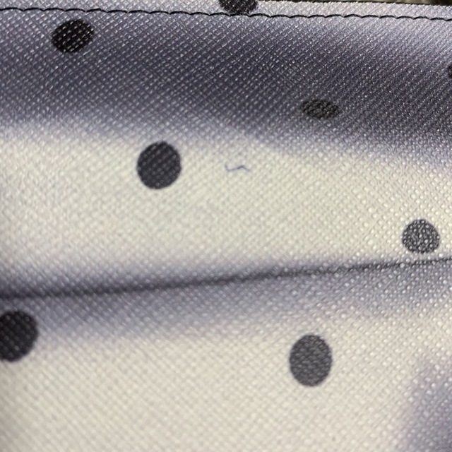 MM6(エムエムシックス)のレア　MM6メゾンマルジェラ　二つ折り財布　ドット柄 レディースのファッション小物(財布)の商品写真