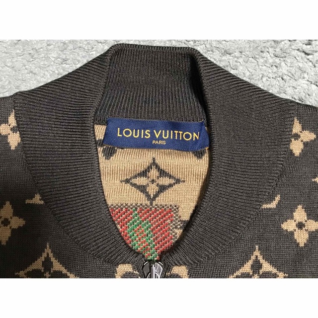 LOUIS VUITTON(ルイヴィトン)のルイヴィトン　モノグラムジップアップニットブルゾン メンズのジャケット/アウター(ブルゾン)の商品写真