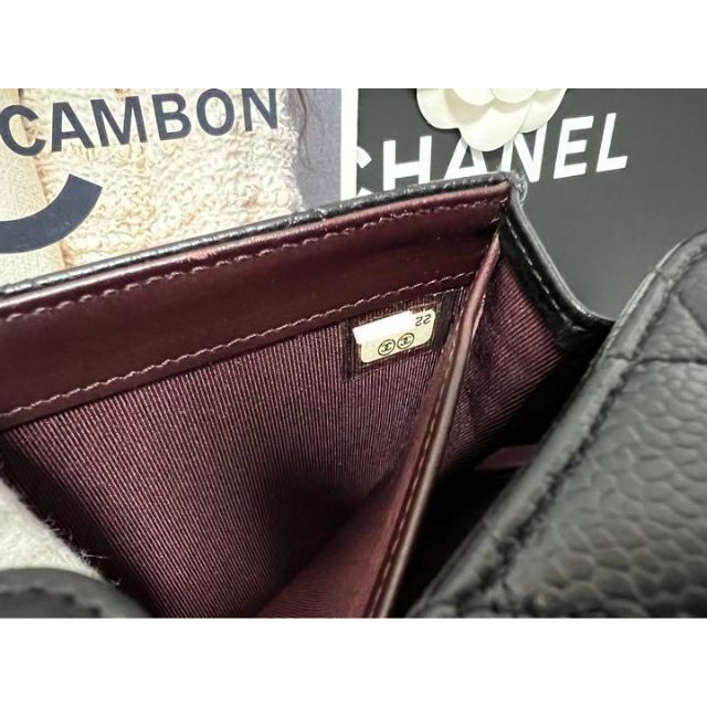 CHANEL(シャネル)のCHANEL マトラッセ キャビアスキン フラップ長財布 ゴールド金具 レディースのファッション小物(財布)の商品写真