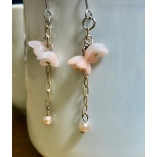 ピアス♪ハンドメイド　お花ビーズ(ピアス)