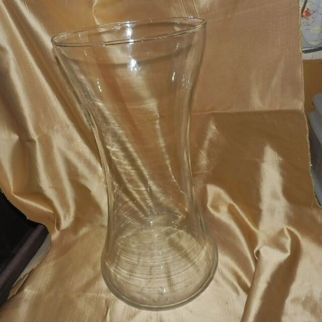 【在庫あり/即出荷可】 大きな ガラスの フラワーベース 高40cm上部径17.5cm 水垢ありの 花瓶・フラワースタンド
