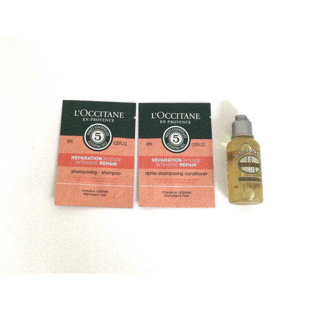 L'OCCITANE(ロクシタン)のロクシタン　スパイシーオレンジラテ　スノーシア　ボディ&ハンド　サンプル付き コスメ/美容のボディケア(ボディクリーム)の商品写真