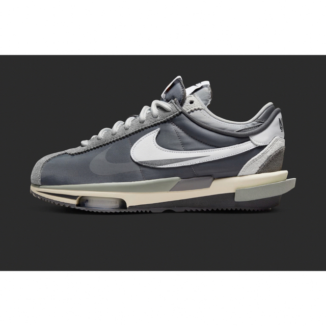 NIKE(ナイキ)の【26.5cm】Sacai Nike Zoom Cortez Grey メンズの靴/シューズ(スニーカー)の商品写真