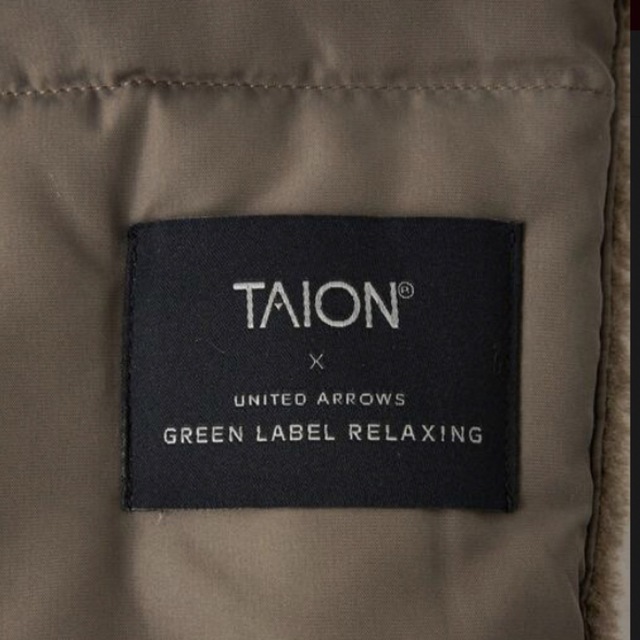 UNITED ARROWS green label relaxing(ユナイテッドアローズグリーンレーベルリラクシング)のTAION ✖️グリーンレーベルリラクシング　ダウンマフラー レディースのファッション小物(マフラー/ショール)の商品写真