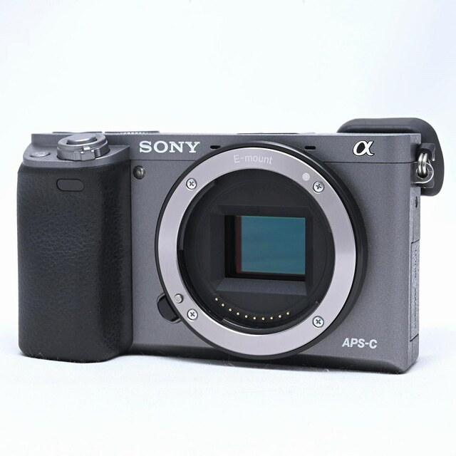 新品　SONY α6000 ボディ ミラーレス一眼カメラ