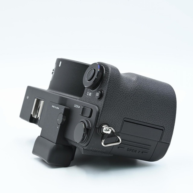 SIGMA - SIGMA sd Quattro Hの通販 by Flagship Camera SIGMA - SIGMA sd Quattro Hの通販 by Flagship Camera