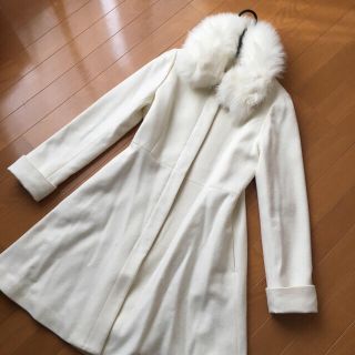 ミッシュマッシュ(MISCH MASCH)のMISCH MASCH♡ファー付フレアコート着画(ロングコート)