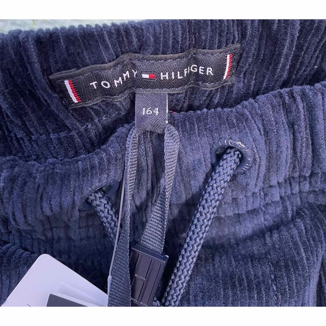 TOMMY HILFIGER(トミーヒルフィガー)の男児TOMMY HILFIGER コーデュロイパンツ キッズ/ベビー/マタニティのキッズ服男の子用(90cm~)(パンツ/スパッツ)の商品写真