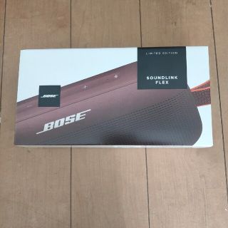 ボーズ(BOSE)のBOSE ワイヤレススピーカー SOUNDLINK FLEX カーマインレッド(スピーカー)