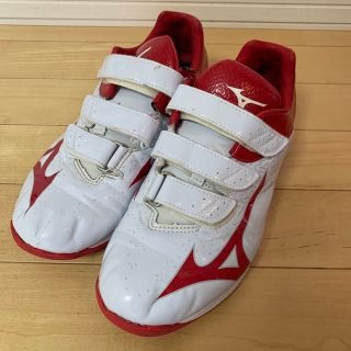 ミズノ(MIZUNO)の値下げ！MIZUNO■アップシューズ■トレーニングシューズ■赤白■24.5cm(シューズ)