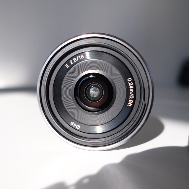 SONY E 16mm F2.8  ソニー