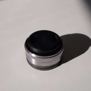 SONY E 16mm F2.8  ソニー(レンズ(単焦点))