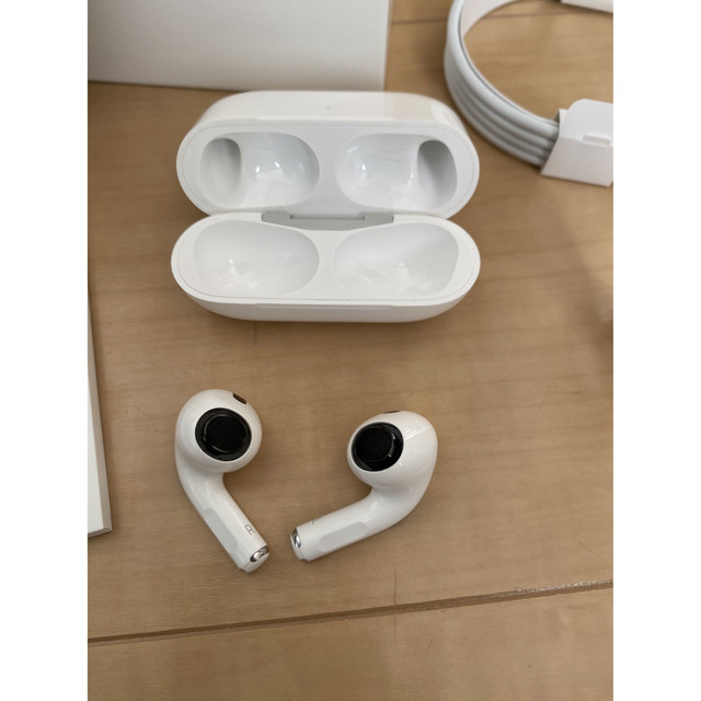 Apple - AirPods Pro 目立った傷汚れなしの通販 by 自己紹介ご覧下さい