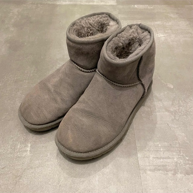 UGG クラシックミニ　23cm