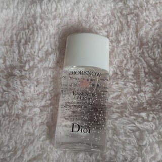 ディオール(Dior)の【未使用送料込み】Dior化粧水スノーライトエッセンスローション15ml(化粧水/ローション)