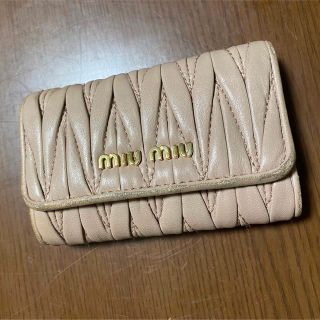 ミュウミュウ(miumiu)の【yurimama様専用】ミュウミュウ　キーケース(キーケース)