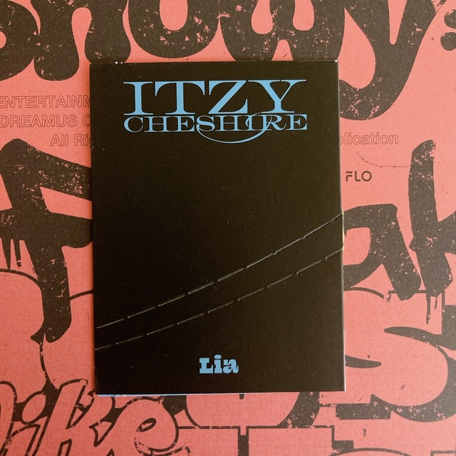 ITZY(イッチ)のITZY リア CHESHIRE Special Edition トレカ  エンタメ/ホビーのCD(K-POP/アジア)の商品写真