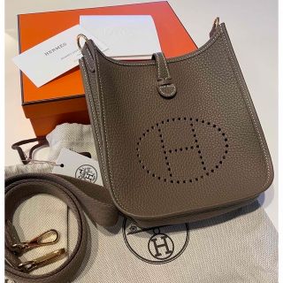 エルメス(Hermes)のHERMES エヴリン　美品ミニエヴリン16(ショルダーバッグ)