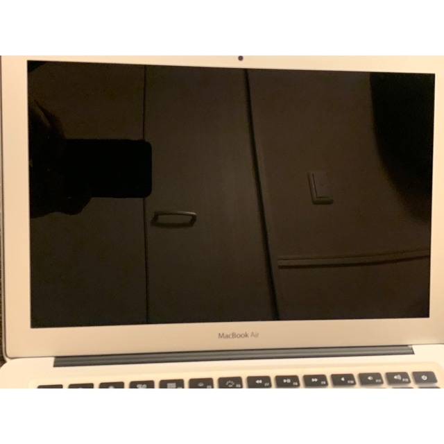 Apple(アップル)のMacBookAir 7.2  13-inch 2017 充放電回数26回 スマホ/家電/カメラのPC/タブレット(ノートPC)の商品写真