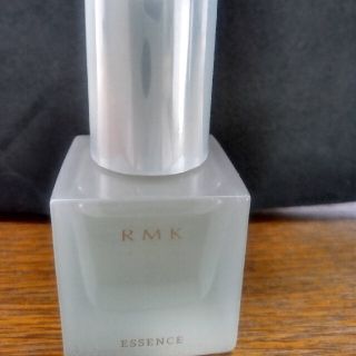 アールエムケー(RMK)のＲＭＫ エッセンス　ウッディーグリーン(香水(女性用))