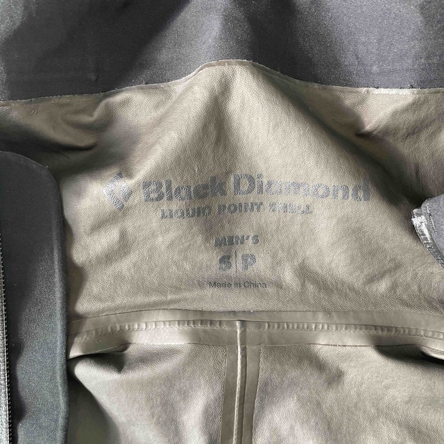 Black Diamond(ブラックダイヤモンド)のBlack Diamond GORE-TEX ジャケット　Sサイズ　 メンズのジャケット/アウター(マウンテンパーカー)の商品写真