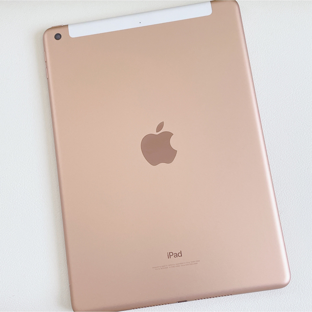 iPad(アイパッド)のiPad 第6世代 128GB ゴールド WiFi＋Cellularモデル スマホ/家電/カメラのPC/タブレット(タブレット)の商品写真